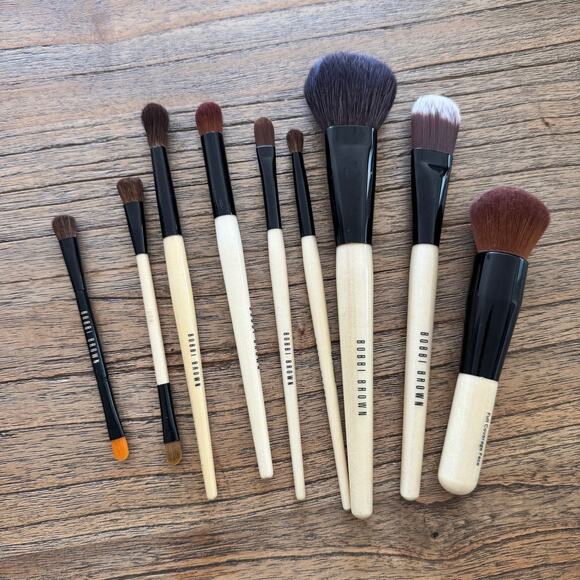 Bobbi Brown Other - Bobbi Brown Brush Set - 9 Total Brushes
